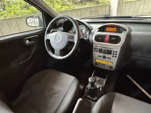 Opel Corsa Corsa  3-Türer 1.0 12V ** Tüv Neu ** Bild 5
