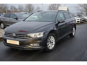 Volkswagen Passat Variant 1.5TSI-DSG-Navi-LED-schwenk.AHK-Sihz-Klimaauto-Tem