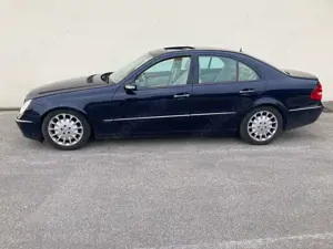 Mercedes-Benz E 500 7G-TRONIC Elegance Vollausstattung 1.Hand