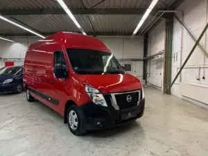 Nissan NV400