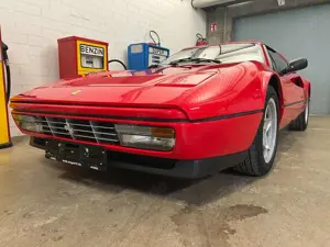 Ferrari 328 Bild 2