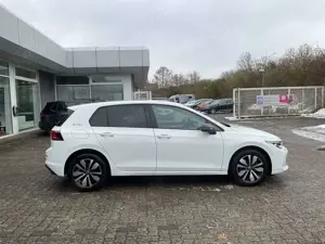 Volkswagen Golf VIII Goal 1.5 TSI AHK ACC PDC Navi Sitzhzg Bild 5