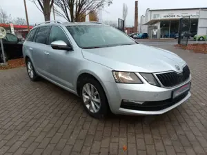 Skoda Octavia Combi Ambition Navi Klima Sitzheizung Bild 2