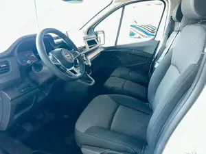 Nissan Primastar L2H1 3,0 dCi 130PS N-Connecta Navi LED Klima Bild 5