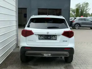 Suzuki Vitara Comfort 1.4 MHEV *NAVI*SHZ*Kamera* Bild 4