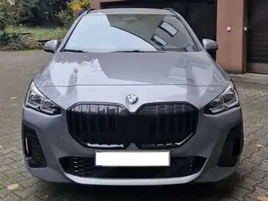 BMW 218 218i Active Tourer Aut. M Sport Bild 4