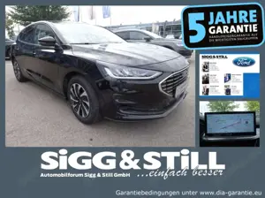 Ford Focus Titanium 1.0l NAV*IACC*SHZ*BLIS*LED*PDC*CAM