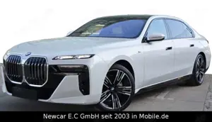 BMW 740 d xDrive M Sportpkt*DrivAss*Innopkt*Massage