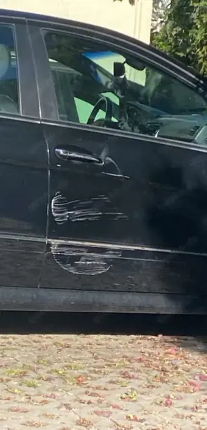 Mercedes-Benz B 150 Mercedes-Benz B-Klasse (B150) Die B-Klasse ist ein