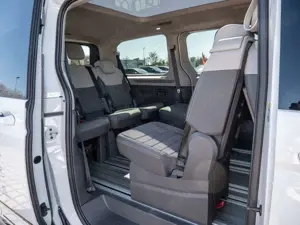 Volkswagen T7 Multivan 2.0 TDI Edition lang HUD STANDHZ Bild 4