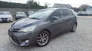 Toyota Verso 1.6 Executive Navi Pano Sitzheizung PDC