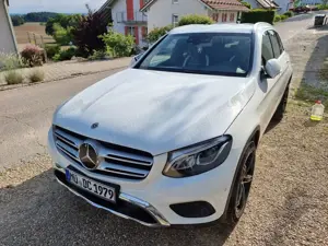 Mercedes-Benz GLC 250 d 4Matic 9G-TRONIC Bild 3