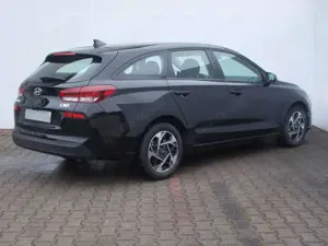 Hyundai i30 1.0 T-GDI Trend mit vielen Extras !!! Bild 5