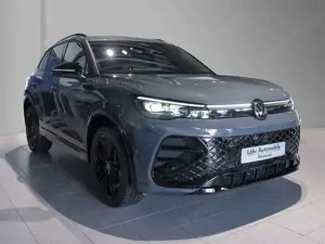 Volkswagen Tiguan 1,5 l eHybrid DSG R-Line AHK GSD NAVI WP Bild 3
