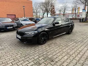 BMW 530 d MSport*Glasdach*Kamera*HiFi*4ZoneKlima*AHK