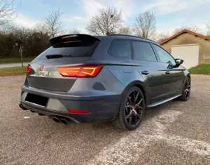 SEAT Leon Leon ST 2.0 TSI 4Drive OPF DSG Cupra R Bild 4