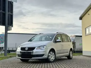 Volkswagen Touran Trendline*AUTOMA.*KLIMA*PDC*SHZ*TEMP*TÜV*
