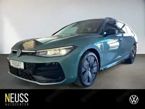 Volkswagen Passat 1.5 TSI eHybrid R-Line AHK+PANO+LEDER+HUD+Gewerbe