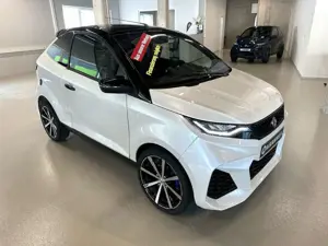 Aixam Others Coupe GTI perlmuttweiß *sofort lieferbar Bild 3