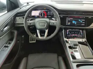 Audi RS Q8 4.0 TFSI quattro tiptronic Pano, HUD, AHK Bild 5