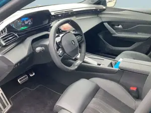 Peugeot 408 Hybrid 225 e-EAT8 GT Bild 5