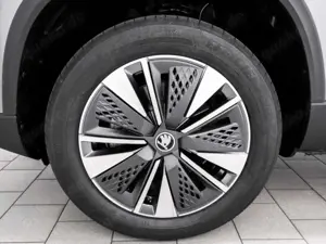 Skoda Karoq Selection 1.5 TSI DSG AHK Winter Bild 3