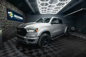 Dodge RAM 5.7 V8 HEMI 4x4 OFFROAD Night-Paket *LED*19%