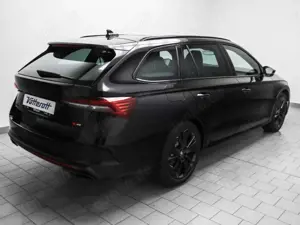 Skoda Octavia Combi RS 2.0 TSI DSG AHK Navi Pano Winter Bild 5