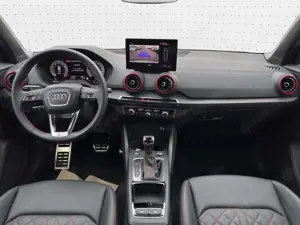 Audi Q2 40 TFSI quattro S-LINE*AHK*LEDER*KAMERA*MATRI Bild 4