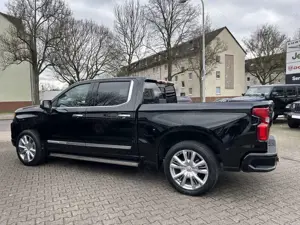 Chevrolet Silverado High Country 6.2 V8 Modell 2025 + LPG Bild 4