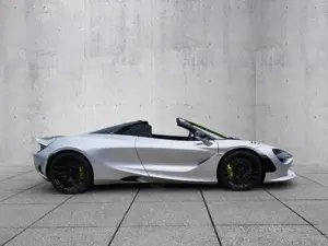 McLaren 750S Spider Carbon, Black Pack, BW Sound Bild 2