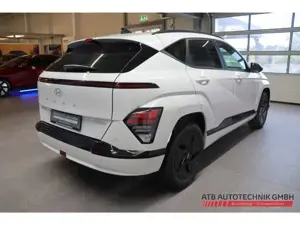 Hyundai KONA Trend MY26 49kWh 135 PS Navi LED ACC El. Heckklapp Bild 5