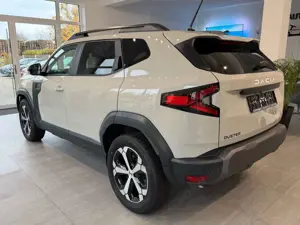 Dacia Duster 4x4 Journey / Allwetter Bild 3