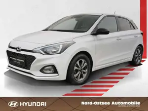 Hyundai i20 1.2 YES!  KAMERA PDC SHZ SPURH TEMPOMAT