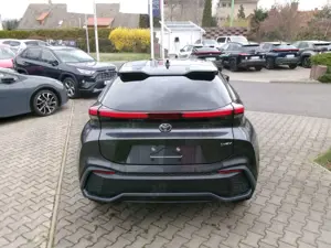 Toyota C-HR 2.0 Hybrid Team Deutschland Bild 4