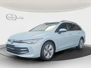 Volkswagen Golf Var. VIII 1.5 eTSI DSG Style AHK+NAVI+KAMERA