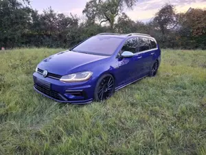 Volkswagen Golf Variant R 4Motion (BlueMotion Technology) DSG