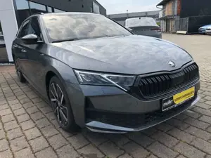 Skoda Octavia Combi SportLine TSI DSG Matrix ACC PDC Bild 3