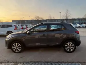 Kia Stonic 1,0T Vision AT NAVI Kamera DAB 16" Bild 4