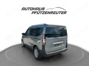 Ford Tourneo Courier Titanium Bild 2