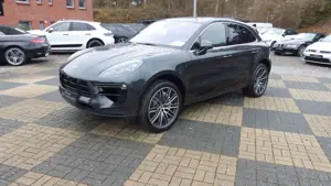 Porsche Macan Turbo Pano Sport Design ACC