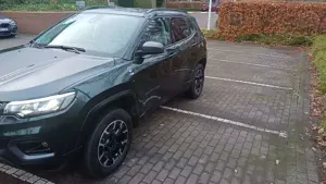 Jeep Compass 1.3 T4 4xe PLUG-IN HYBRID Automatik Trailhawk Bild 3