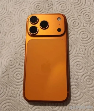 iPhone 17 Pro, brandneu mit sämtlichem Zubehör.