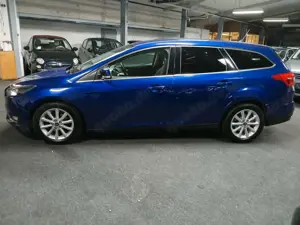 Ford Focus Turnier Titanium NAVI KAMERA TUV 12/2027 Bild 3