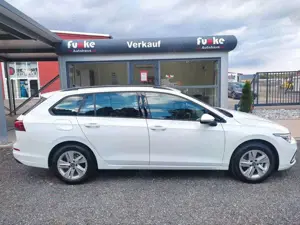 Volkswagen Golf 1.5 TSI Life Variant **AHK**NAVI** Bild 3