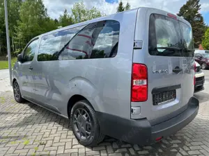 Opel Vivaro 2.0 TDI DSG 9-SITZER, NAVI, RÜCKFAHRKAMERA Bild 4