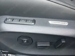 Volkswagen Passat Variant 2.0 TDI DSG SCR Elegance AHK Navi Bild 5