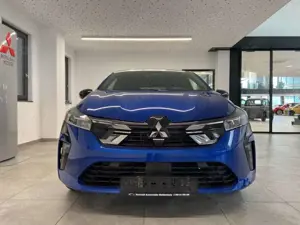 Mitsubishi Colt 1.6 Hybrid Select LED Kamera Navi Klimaauto Bild 5