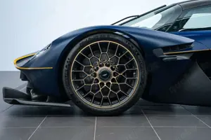 Aston Martin Others Valkyrie /*1 of 150*/SERVICEPACK/FULL PPF Bild 5