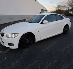 BMW 320 320d Coupe Aut. M Sport Edition Bild 2